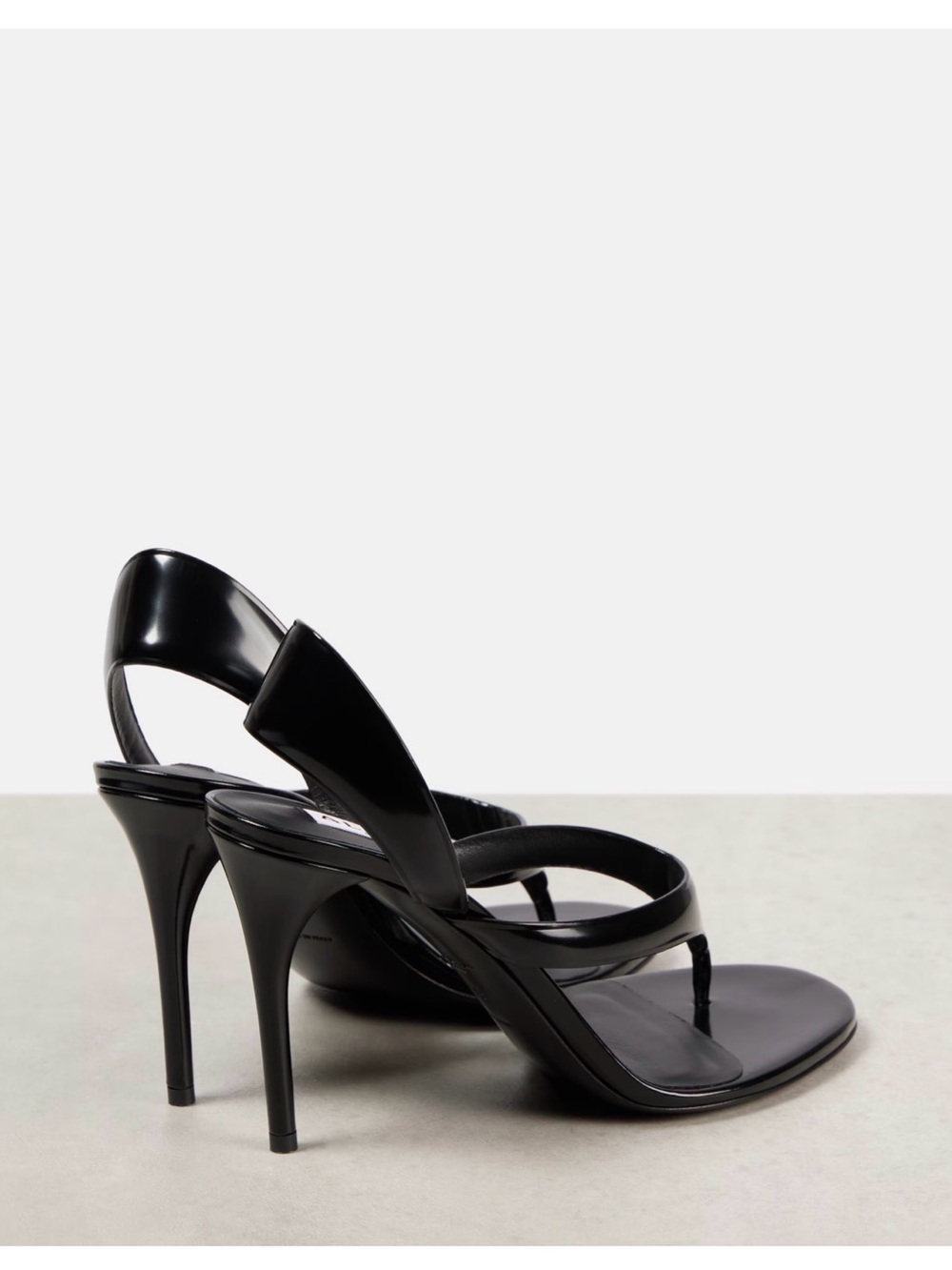 Alaïa Black Patent Thong Sandal Heels - Picture 6 of 7